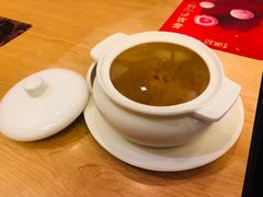 桃胶雪莲子炖雪梨-满记甜品(友谊国贸城店)
