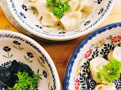 虾肉饺子-Lozhki-ploshki