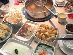-左庭右院鲜牛肉火锅(浦江欢乐颂店)