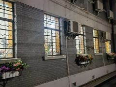 -上海市第八中学