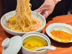 -裕兴记•蟹黄面馆(人民广场店)