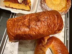 -BUTTERFUL&CREAMOROUS 黄油与面包(三里屯太古里店)
