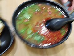 牛肉酸辣粉-小杨生煎(南汇欧尚店)