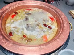 -阿婆情腊排骨火锅·野生菌季(古城旗舰店)