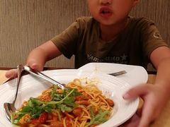 -必胜客(WOW中心城店)