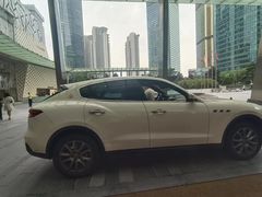 -富君租车(外滩店)