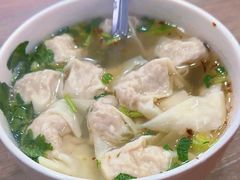 -石门侯·石门馄饨侯(革新北街店)