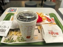-麦当劳(上海虹桥站30B检票口楼上)