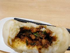 -李与白包子铺(桐梓林店)