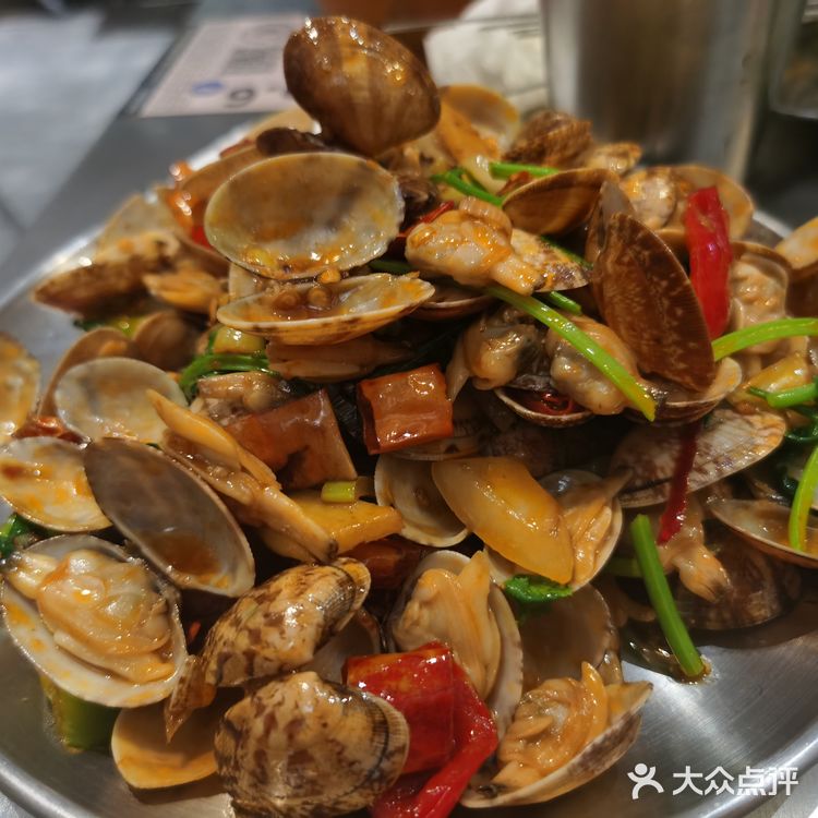 平平无奇的烧烤 不值得大家排队