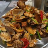 平平无奇的烧烤 不值得大家排队