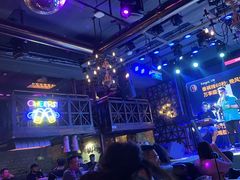 -爱啤精酿·民谣酒馆(滨江店)