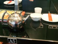 自助取餐区-高第街56号港式餐厅·精选(世茂广场宽厚里大明湖店)