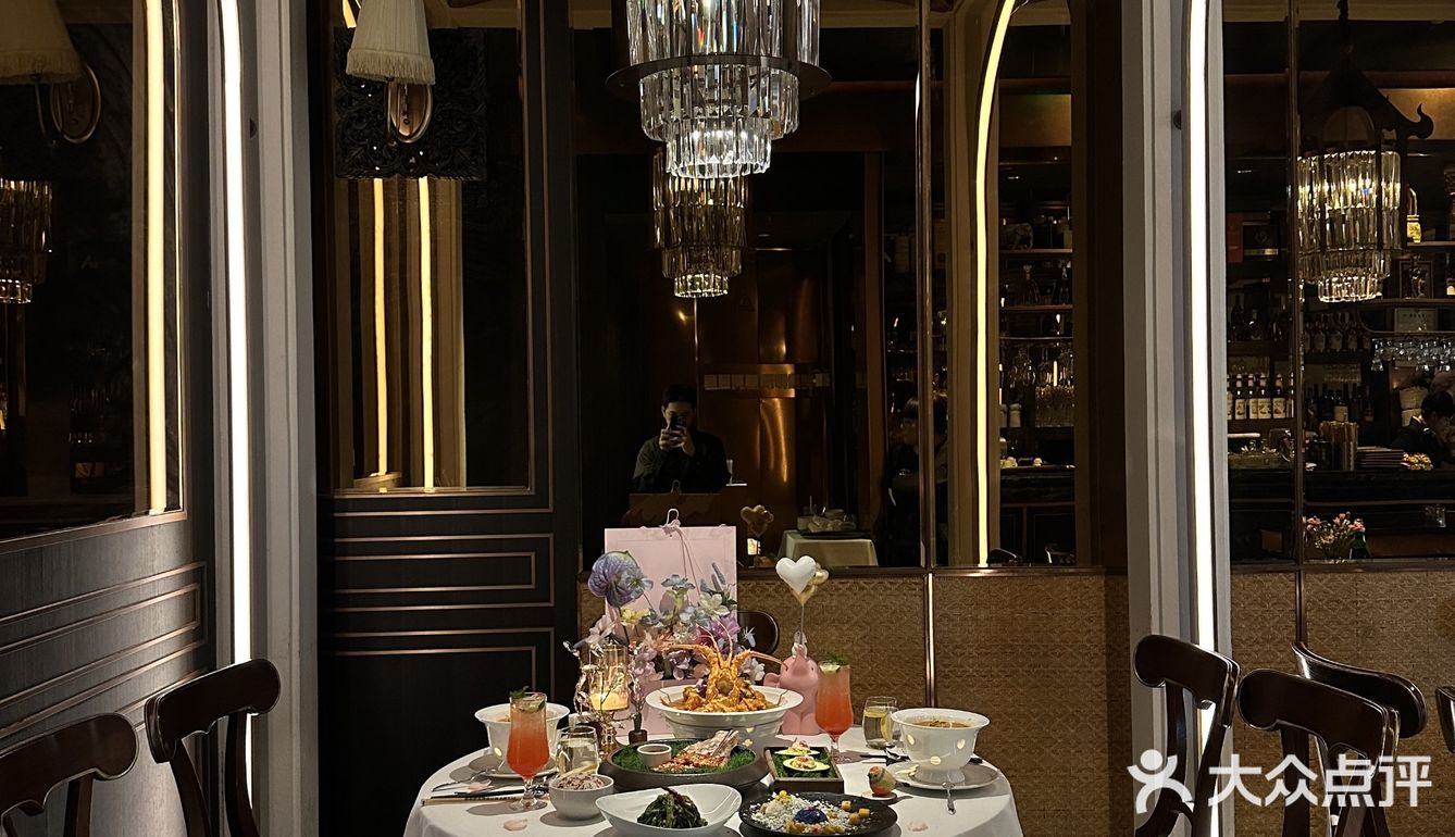 在深圳！！超有氛围感的漂亮饭！！