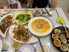 -覃记海鲜美食餐厅