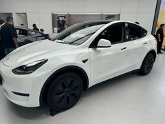 -TESLA 特斯拉(广州天环广场体验店)