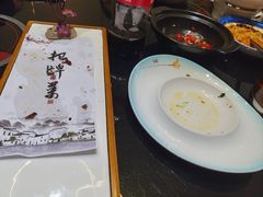 -鼎记酒楼(雁南一路店)