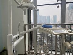 -极光口腔·矫正种植修复(锦江店)
