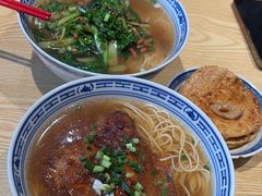 -鲁达面馆本帮风味(共康东路店)