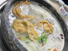 -墨脱石锅椰子鸡•香草鸭•东山羊(大东海店)