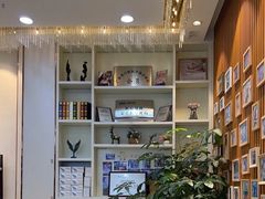 -牙易美口腔(圣堂店)