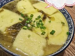 -乡土特色.冷锅鱼.牦牛肉汤锅