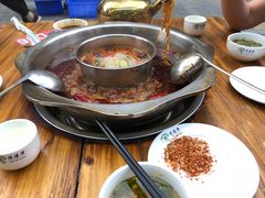 -金鼎雪山牦牛杂火锅(理县总店)