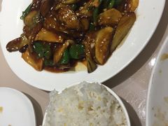 -老码头黑皮肘子锅包肉(赣水路店)