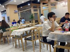 大堂-江城燕子大排档(江汉路步行街店)