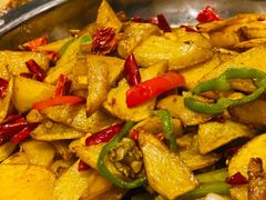 干锅土豆片-诺敏塔拉奶茶-布里亚特包子-手把肉(锦都会店)