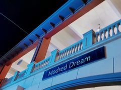 -王府井奥莱临潼小镇(临潼店)