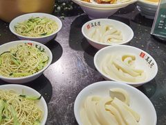 -八一路好吃街(雨田商务大厦店)