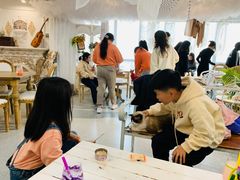 -共舞时光猫咖·狗咖(新街口店)