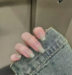 -悦指间美甲美睫
