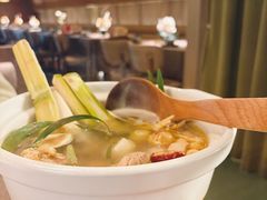 老广竹蔗无花果鲜鸡煲-一川二水•粤川醉(CP静安店)