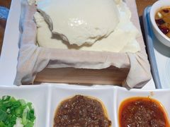 一块豆腐-95号酱骨·一块豆腐(展春园西路店)