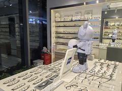 -视野联行眼镜·蔡司·尼康·豪雅·依视路(青浦宝龙店)