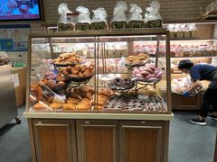 面包甜点陈列柜-山崎面包(静安久光店)