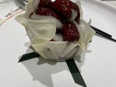 红衣少女-蝶园·装修中(BFC外滩金融中心店)