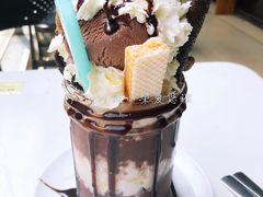 爆炸冰激淋巧克力-MIKAKU(万达广场上海宝山店)