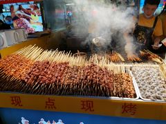 -八一路好吃街(雨田商务大厦店)