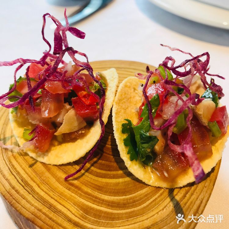 非常棒的一家西餐厅。完全是颜值和美味并存的完美诠释。