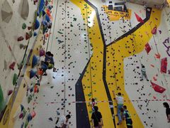 -问山MountQuest攀岩馆