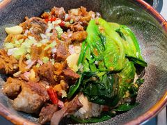 -伴山牛贵州黄牛肉火锅·苗疆非遗艺术餐厅(上海首店)