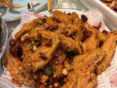-嗨辣小聚·盘锦河蟹·海鲜烧烤龙虾(盘锦十年好店)