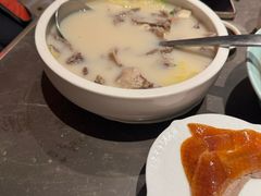 鸭架豆腐汤-金鸭季·北京烤鸭(深业上城店)