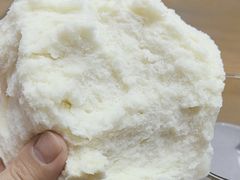 -白玉兰食品甜凤店(合生汇店)