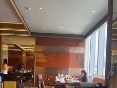 -大中华希尔顿酒店-念自助餐·嗨啤·小龙虾