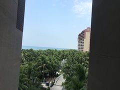 -三亚湾海居铂尔曼度假酒店