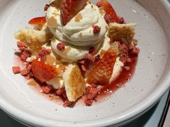 草莓慕斯-阿妮叶李(光谷世界城店)